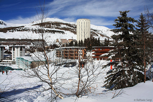 Byn var dessutom en av de tre vardbyarna under vinter OS 2006, vilket de ar mycket stolta over.