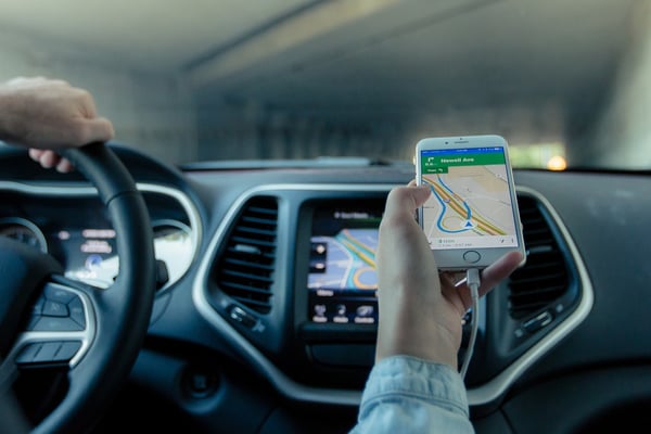 Kanner du till reglerna om anvandning av GPS nar du kor bil till Alperna?